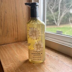 Bath & Body Works Sunshine & Lemons Gentle Gel Hand Soap